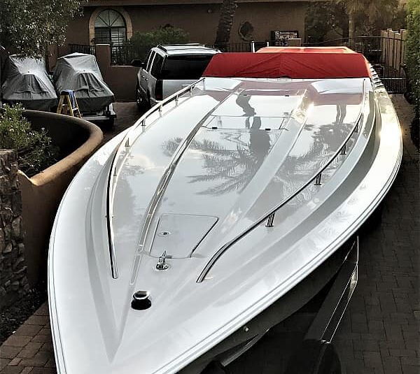 42′ Fountain Lightning double stepped hull with Race Fairing.