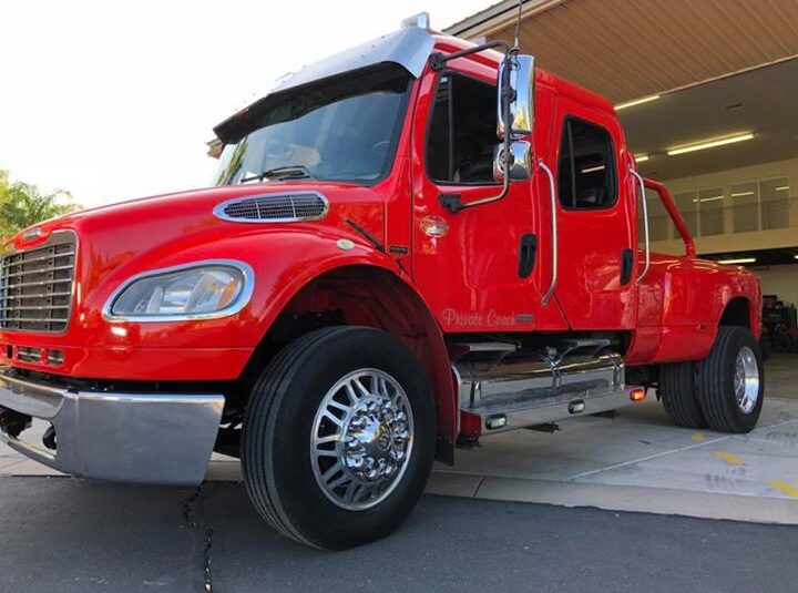 Freightliner M2-Business Class Super Extreme Truck