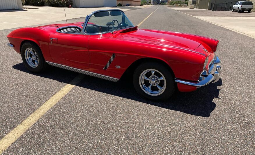 For Sale – Beautiful 1962 Corvette