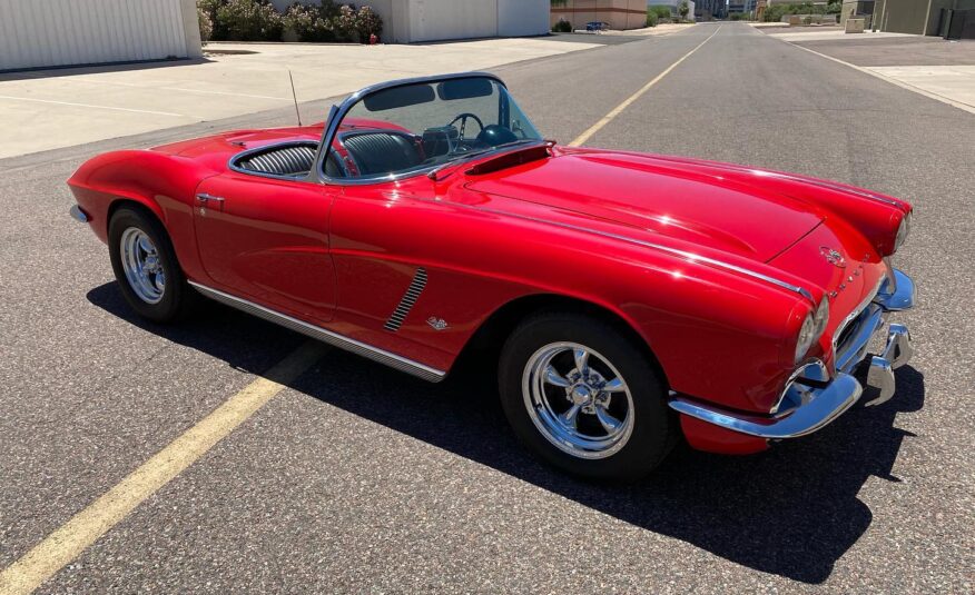 For Sale – Beautiful 1962 Corvette