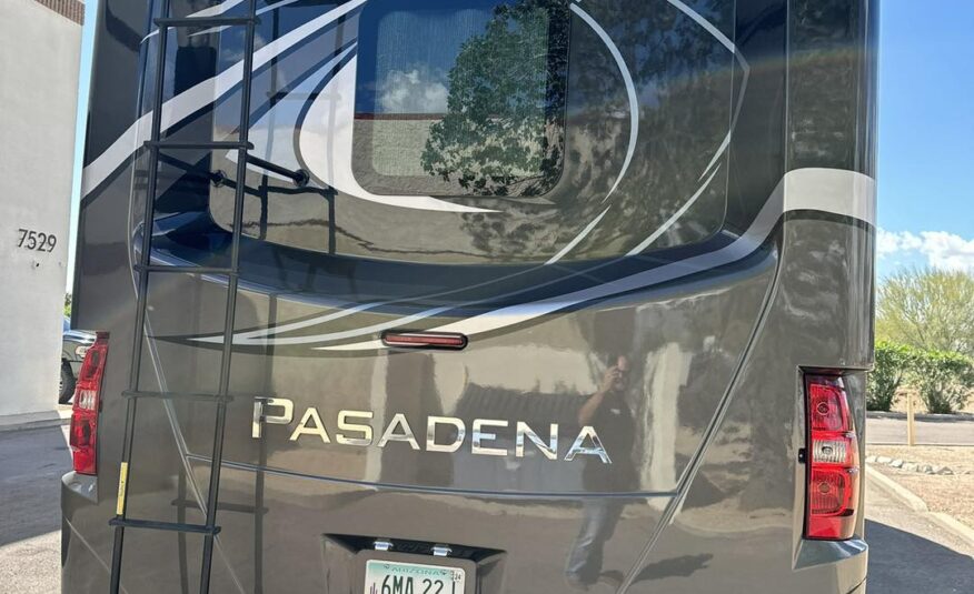 2023 Thor Pasadena 38MX Super C